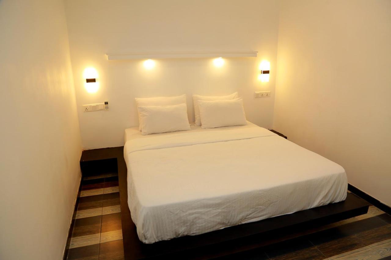 Midigama Holiday Inn Zewnętrze zdjęcie