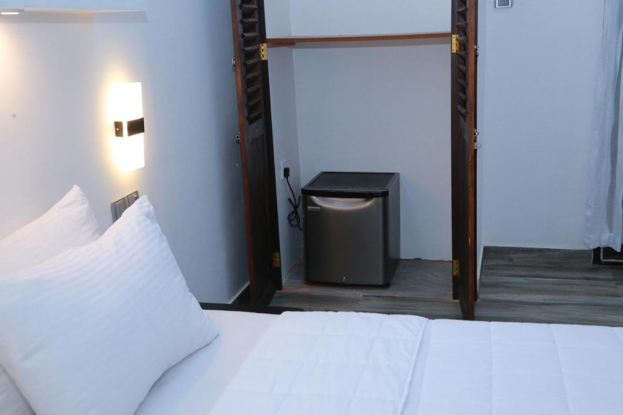 Midigama Holiday Inn Zewnętrze zdjęcie